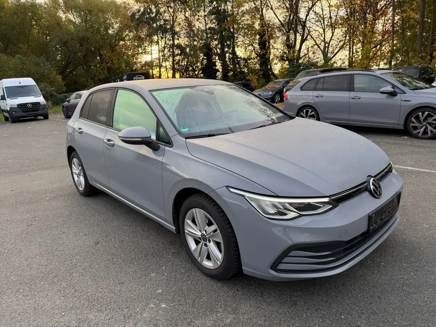 Volkswagen Golf Life 1.5 TSI | LED ACC NAVI DAB PDC SITZHZ Grau - 2