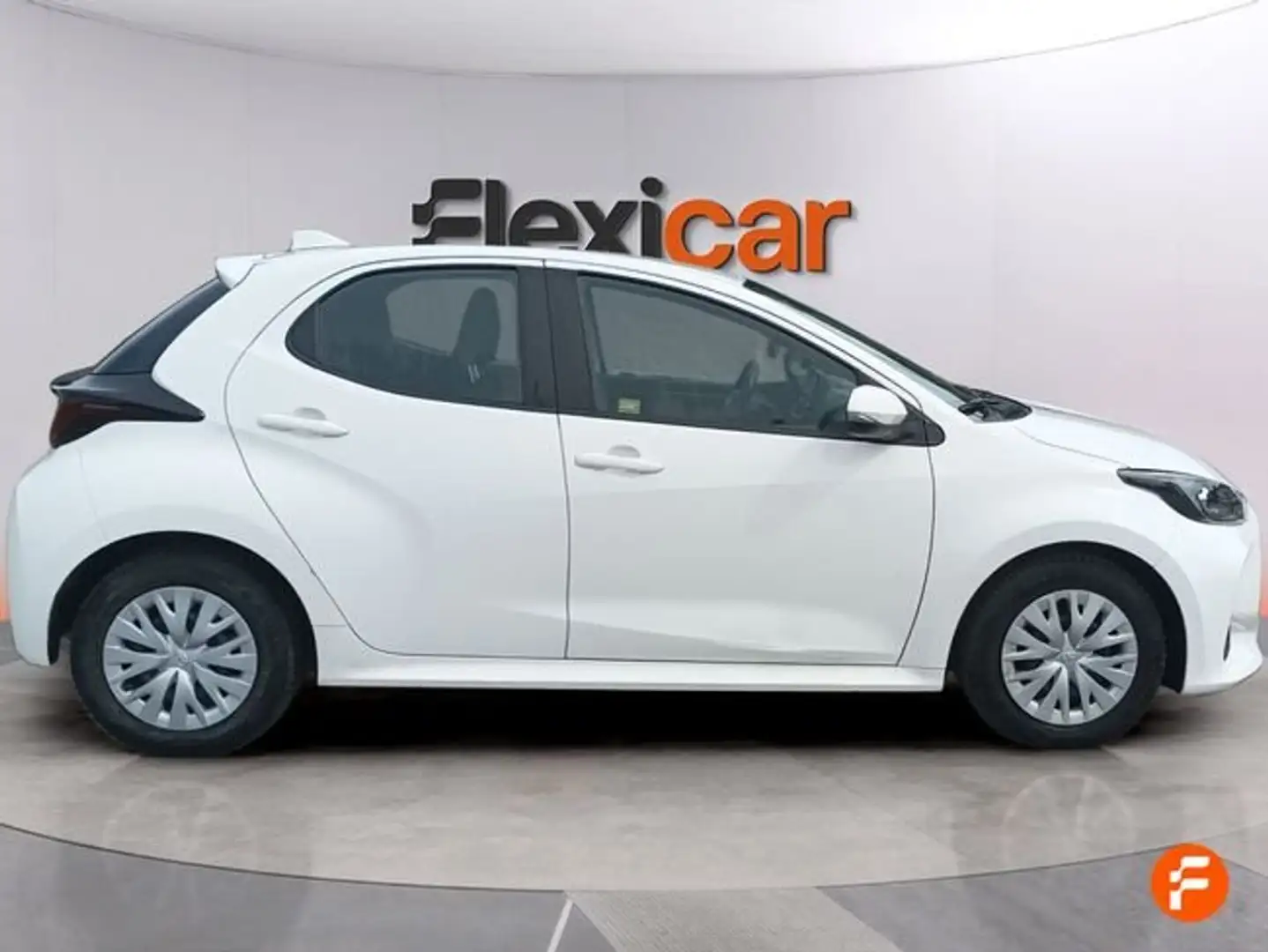Toyota Yaris 120H 1.5 Active Tech Blanco - 2