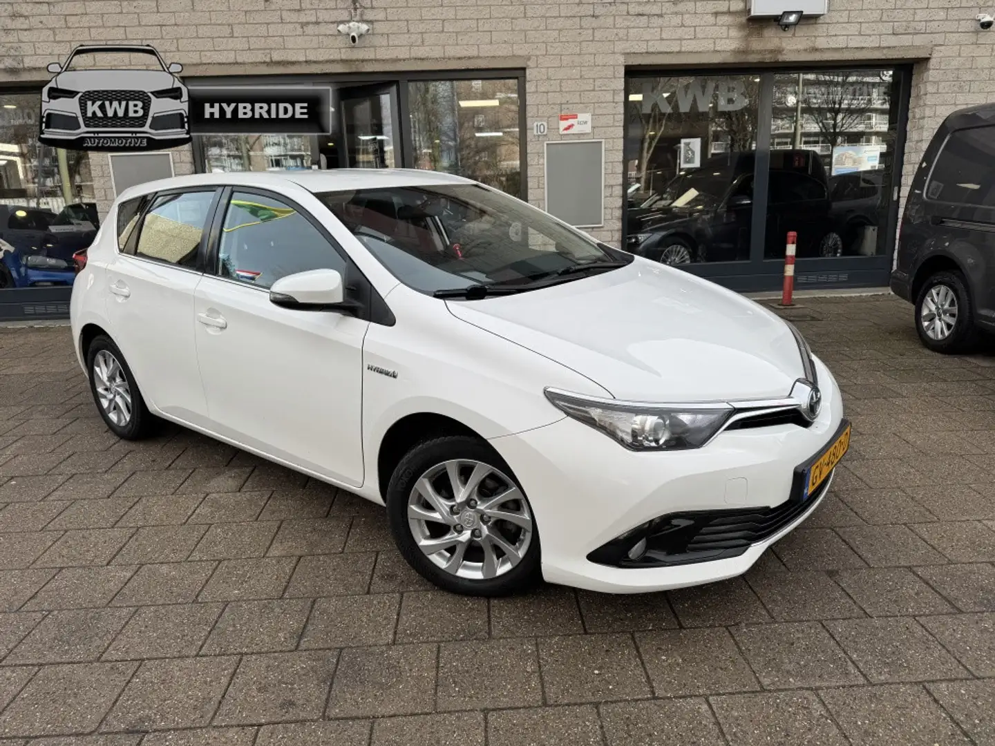 Toyota Auris 1.8 Hybrid Asp. Navi Camera Clima NAP Weiß - 1