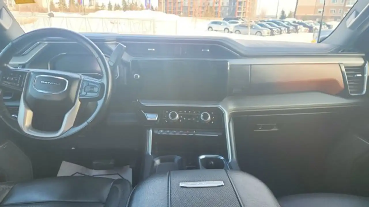 GMC Sierra 3500HD снимка GMC Sierra 3500HD
