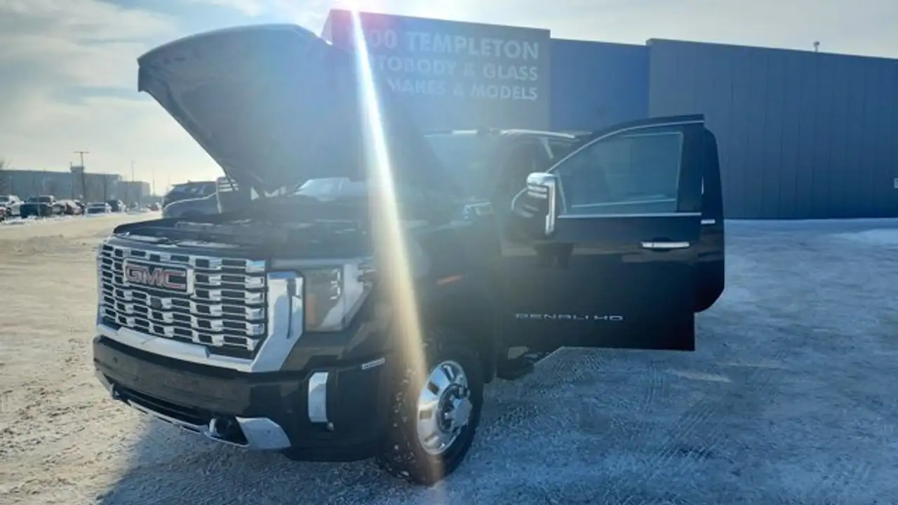 GMC Sierra 3500HD снимка GMC Sierra 3500HD