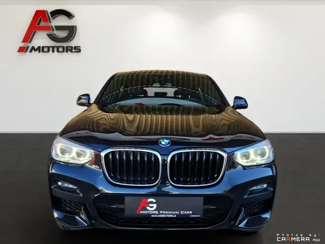 BMW X4 view 3