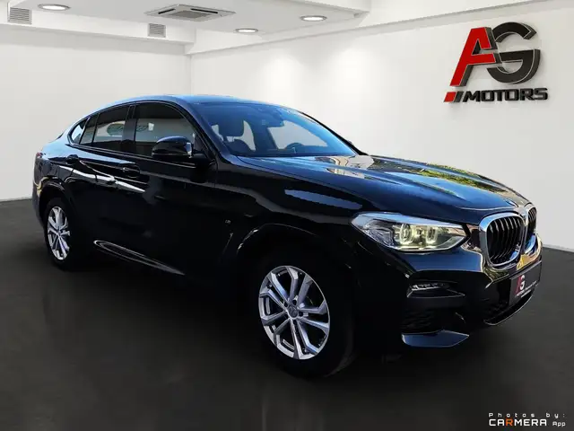 BMW X4 view 4