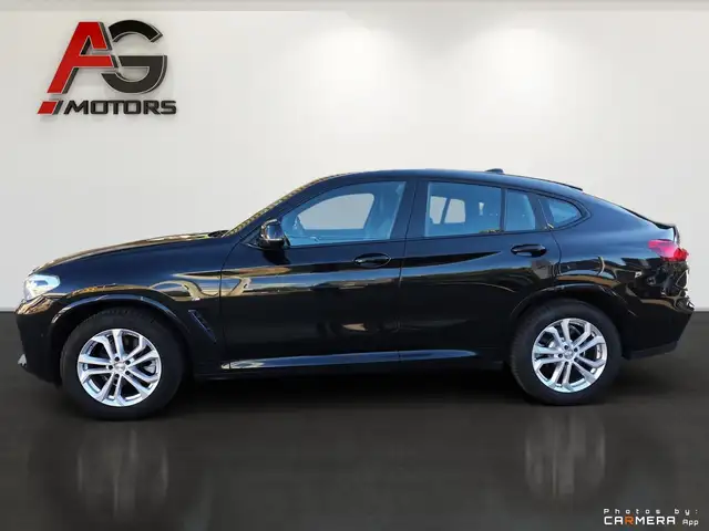 BMW X4 view 9