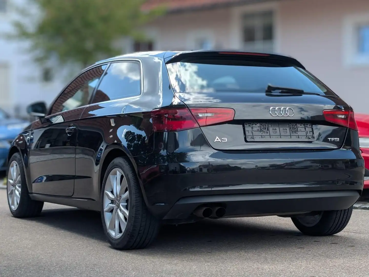 Audi A3 A3 1.4 TFSI Attraction Schwarz - 2