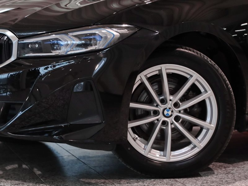 BMW 318 d Tour. Adp.LED DrivAss HUD RFK — photo 13