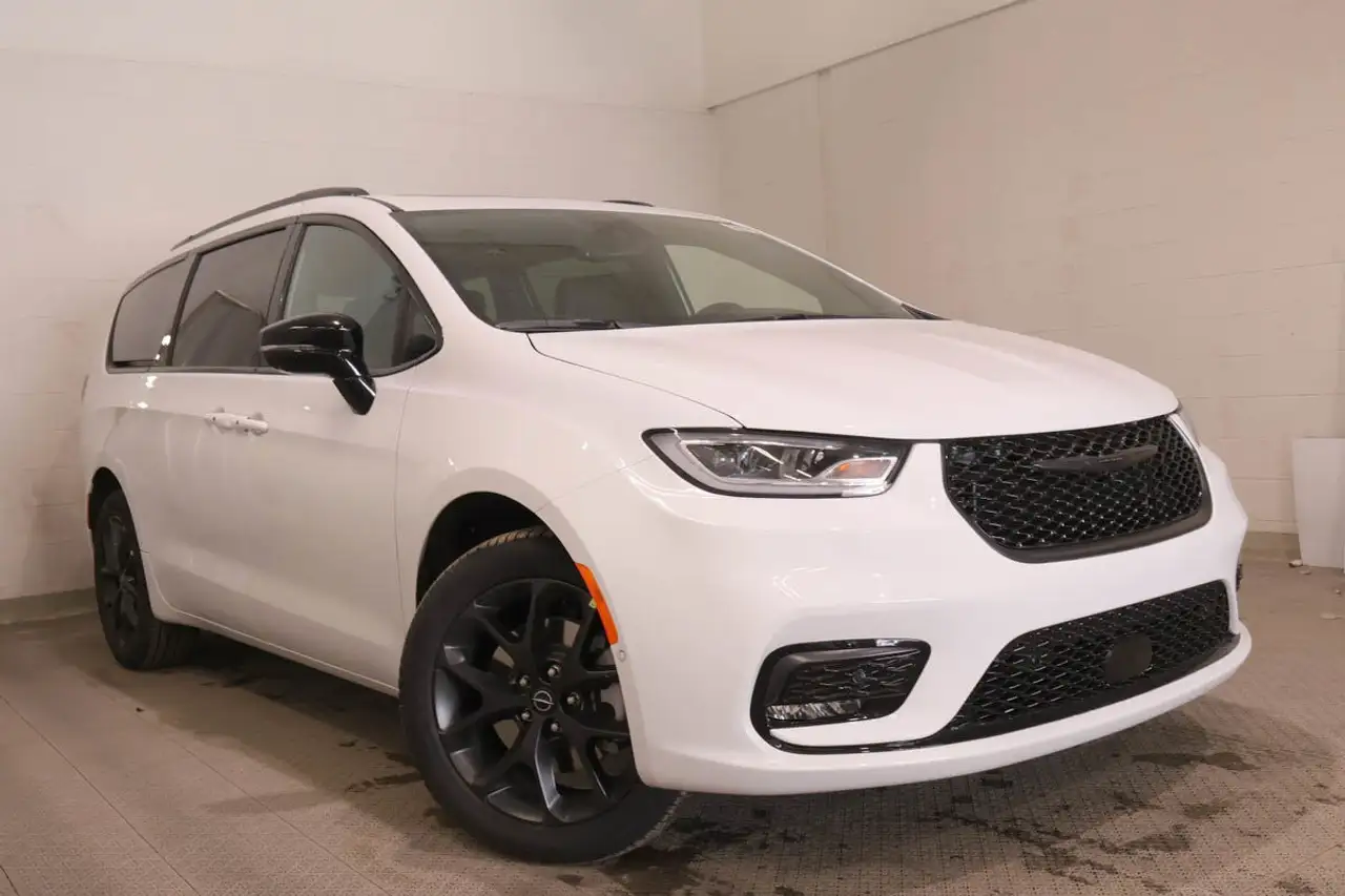2026 Chrysler Pacifica