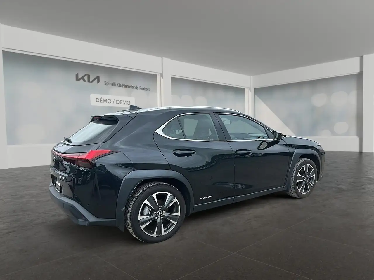 Lexus UX снимка Lexus UX