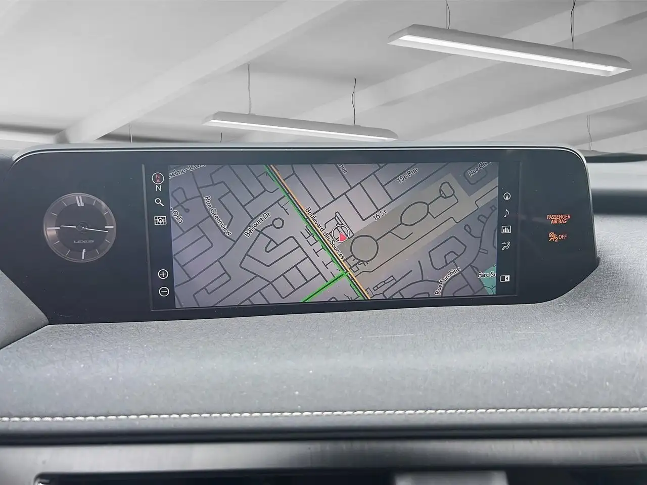 Lexus UX снимка Lexus UX