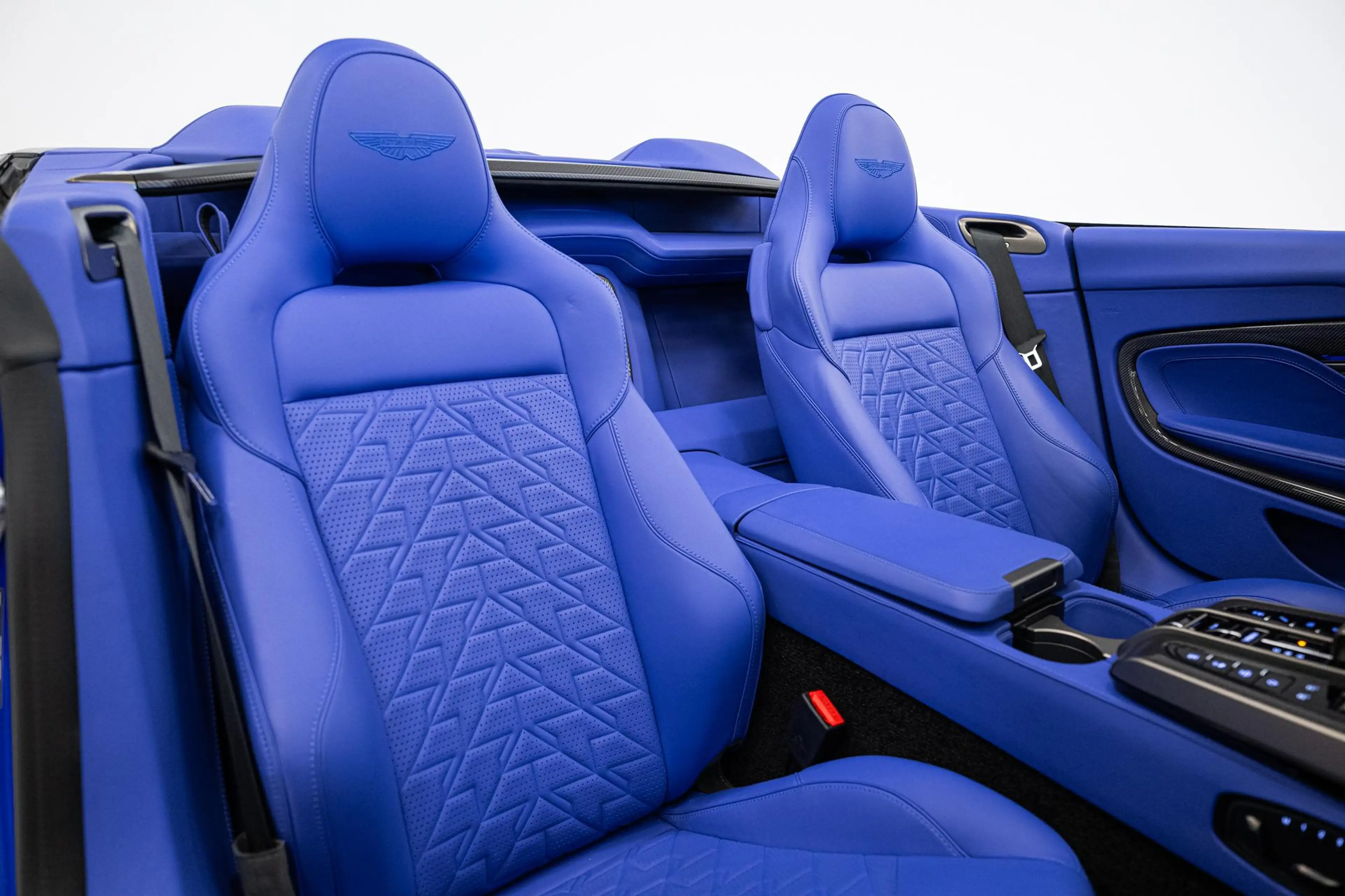 Aston Martin Vanquish Volante Incl. BPM — photo 6