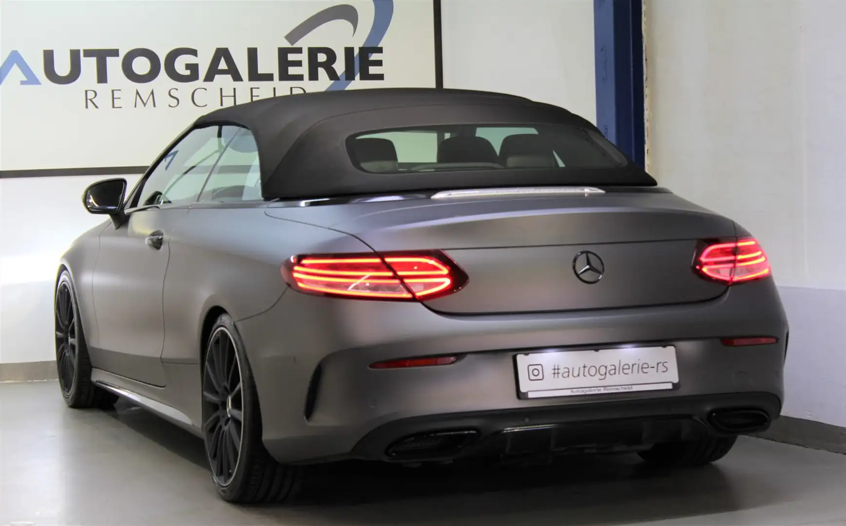 Mercedes-Benz C 220 d Cabrio*AMG LINE*FACELIFT*KAM*NIGHT*MATT* Weiß - 1