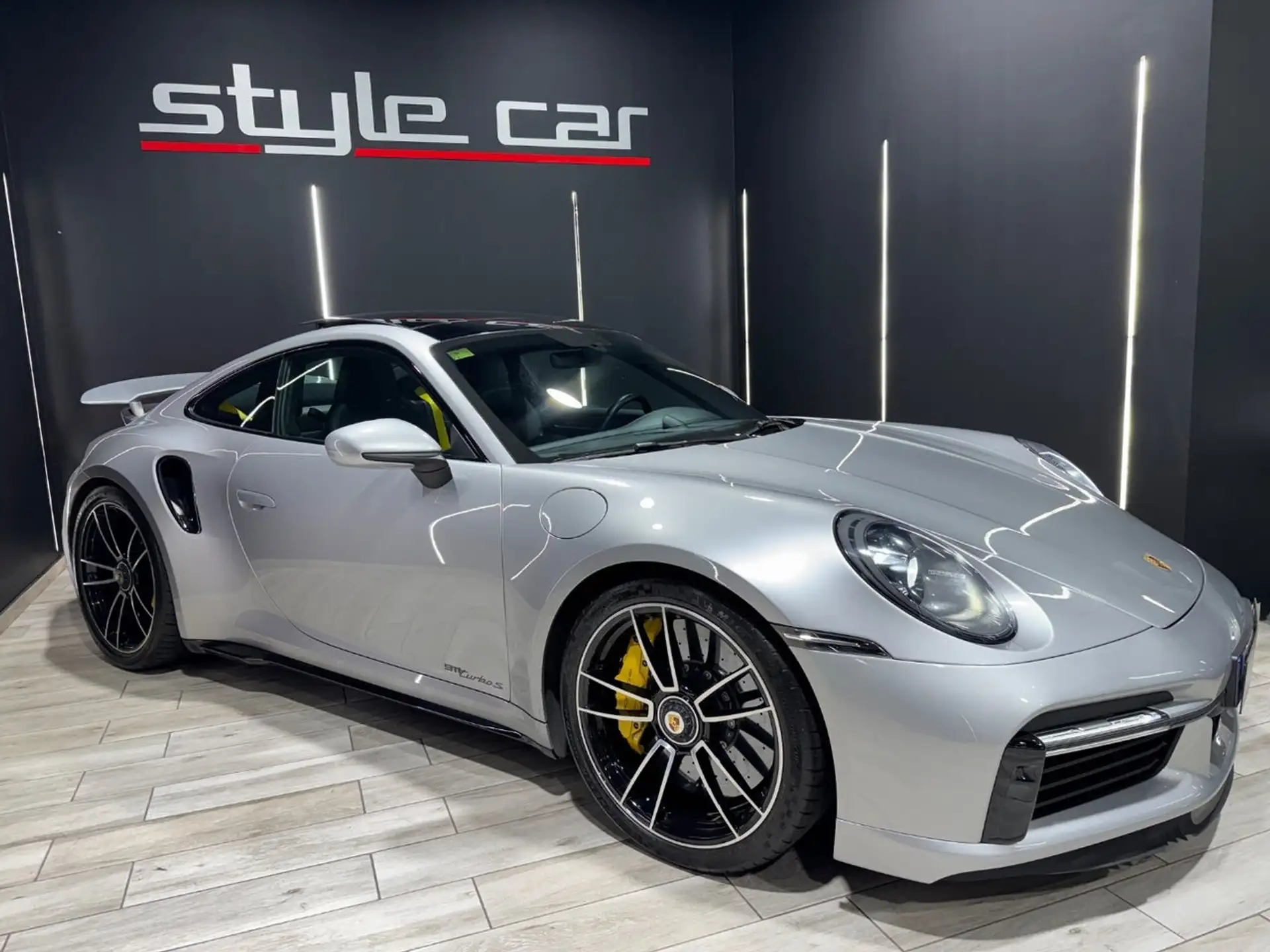 포르쉐 911 Turbo S Coupe 2020 화이트 사진 1