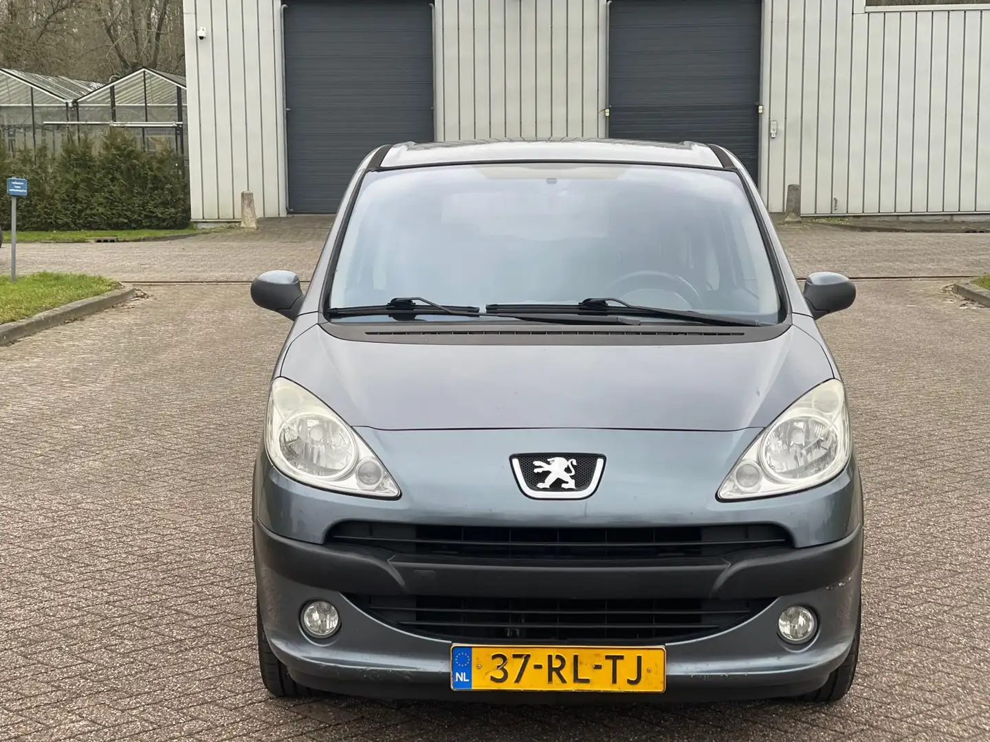 Peugeot 1007 1.4 Gentry/APK TOT 07-03-2026 Gri - 2