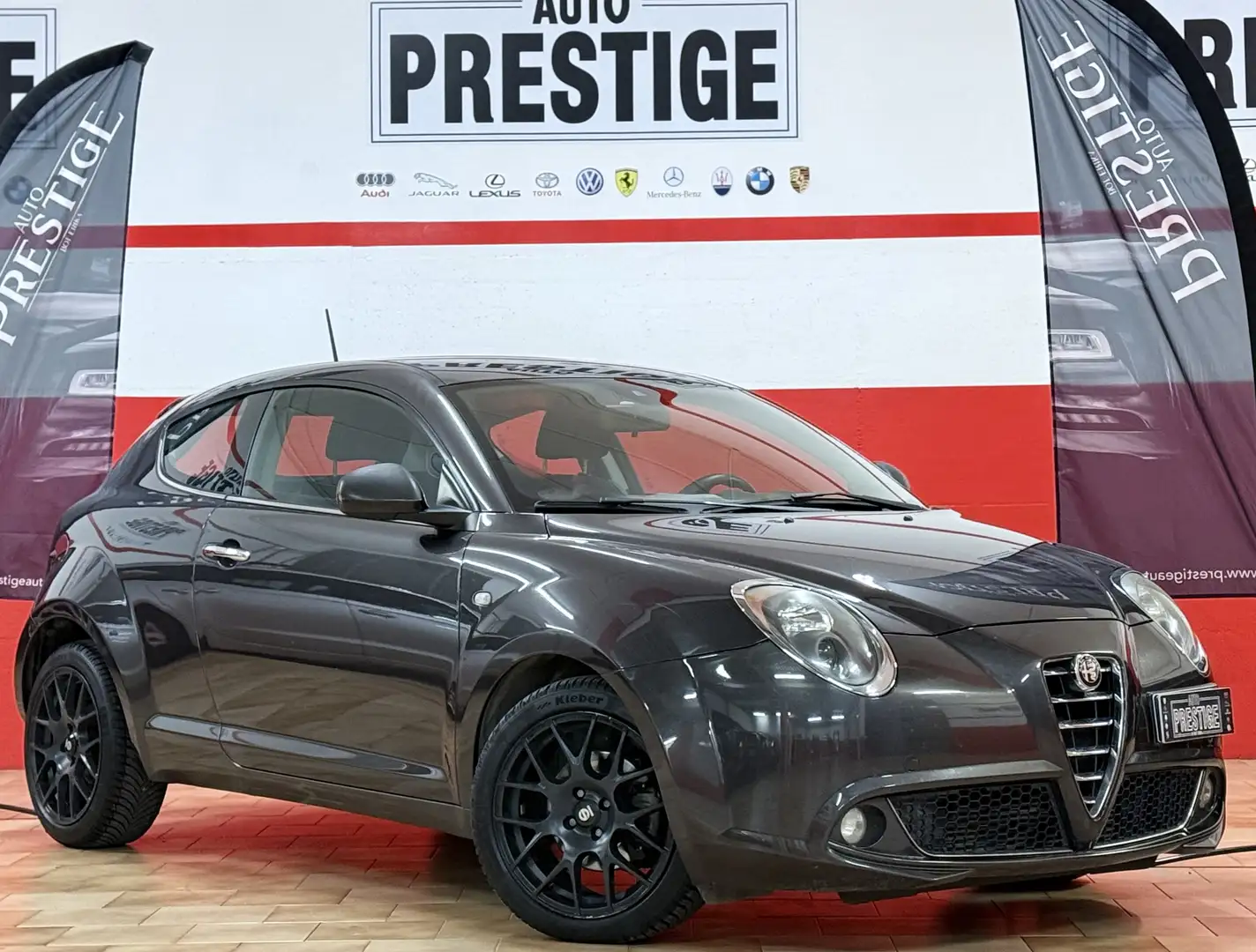 Alfa Romeo MiTo MiTo 1.6 jtdm(2) Distinctive sport pack s Grau - 1