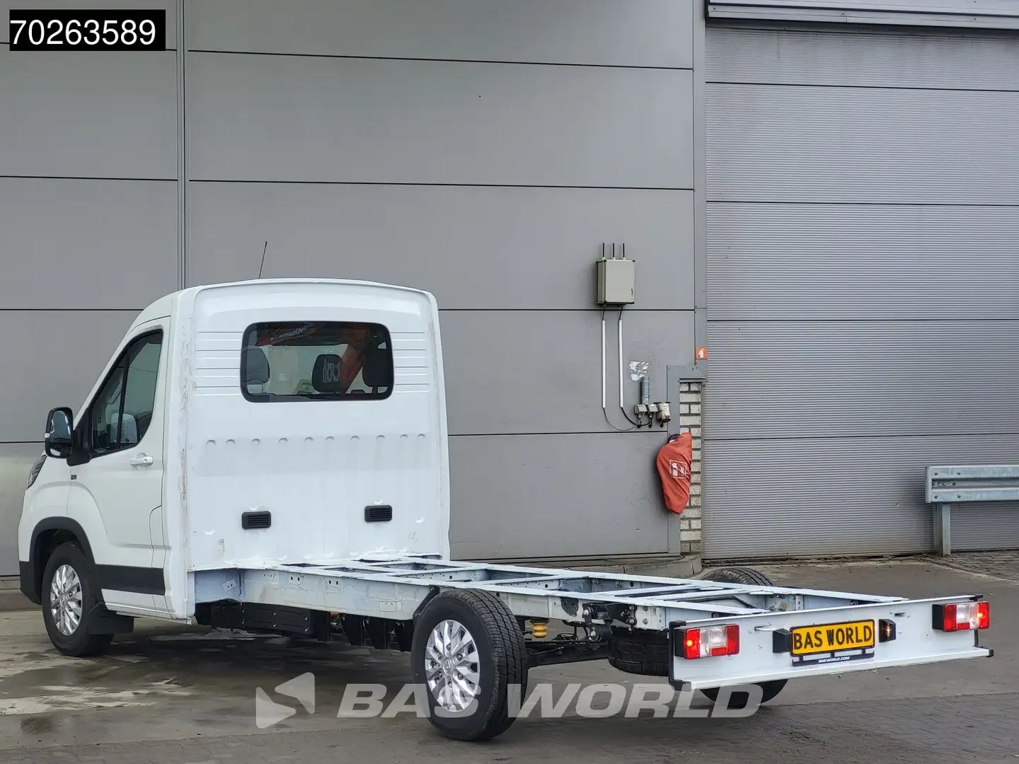 Maxus eDeliver 9 204PK 65kWh Elektrisch 140km WLTP Automaat Chassis Blanco - 2