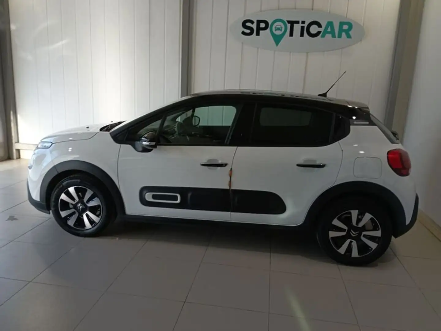 Citroen C3 PureTech 83 S&S Shine Bianco - 2