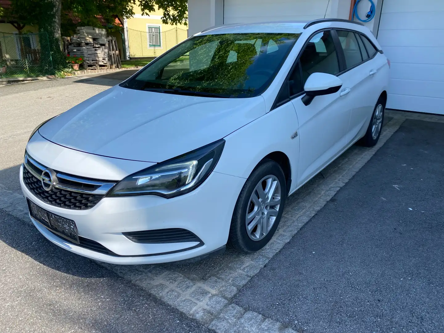 Opel Astra Astra ST 1,0 Turbo ecoflex Direct Inj. Cool - 1