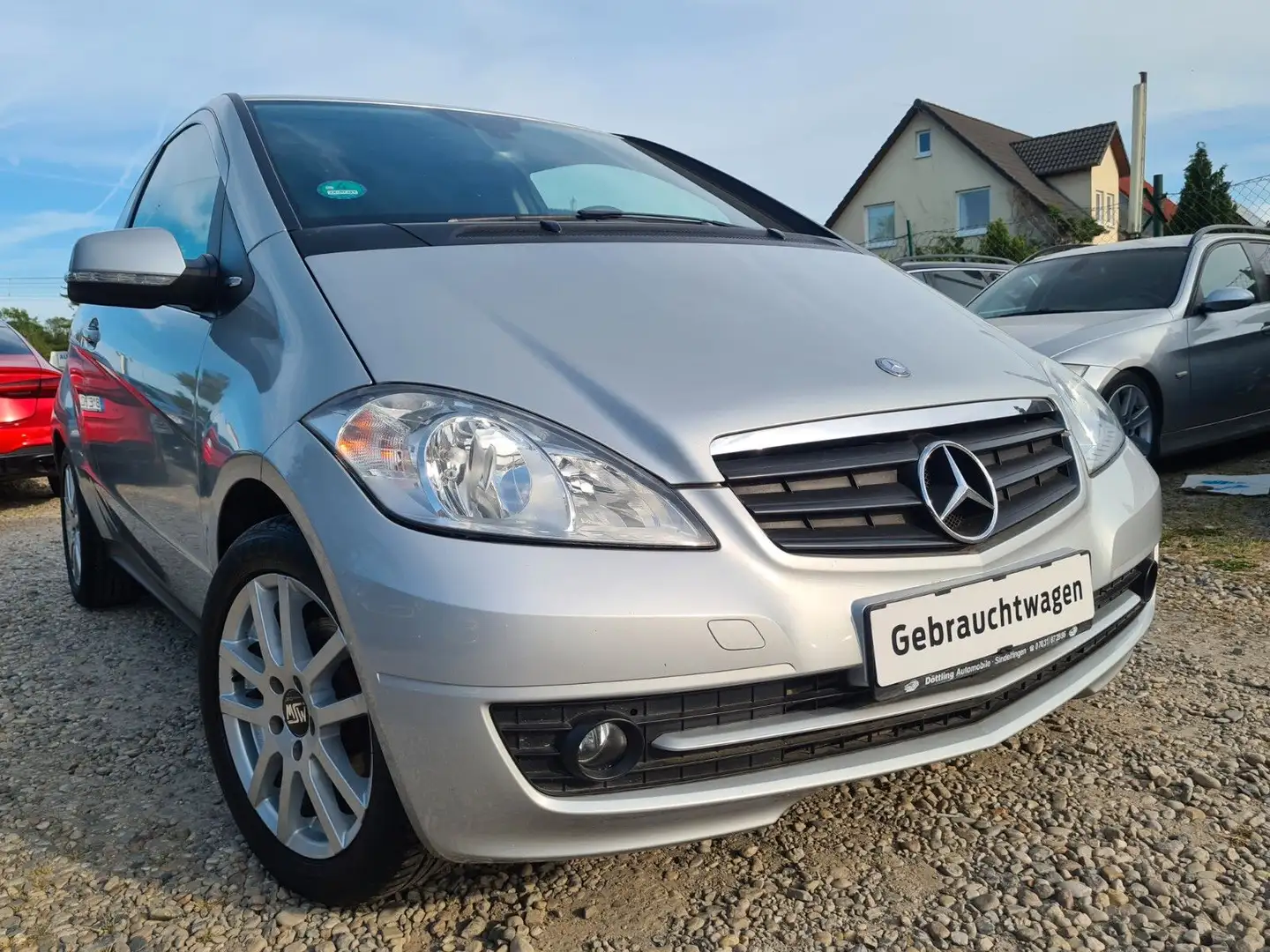 Mercedes-Benz A 160 CDI BLUEEFFICIENCY  KLIMA/NAVI/SHZ/BC Plateado - 1