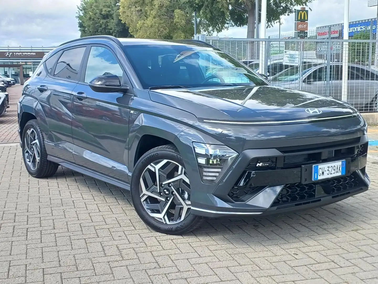 Hyundai KONA HEV 1.6 DCT NLine Gris - 2