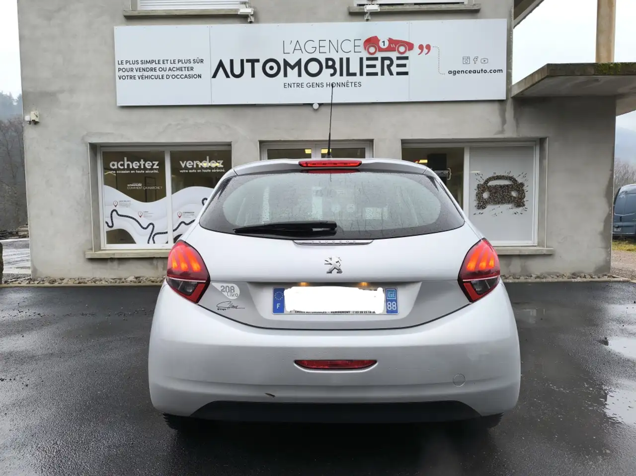 Peugeot 208 208 — photo 6