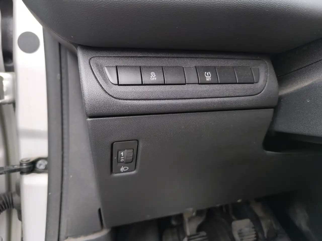 Peugeot 208 208 — photo 19