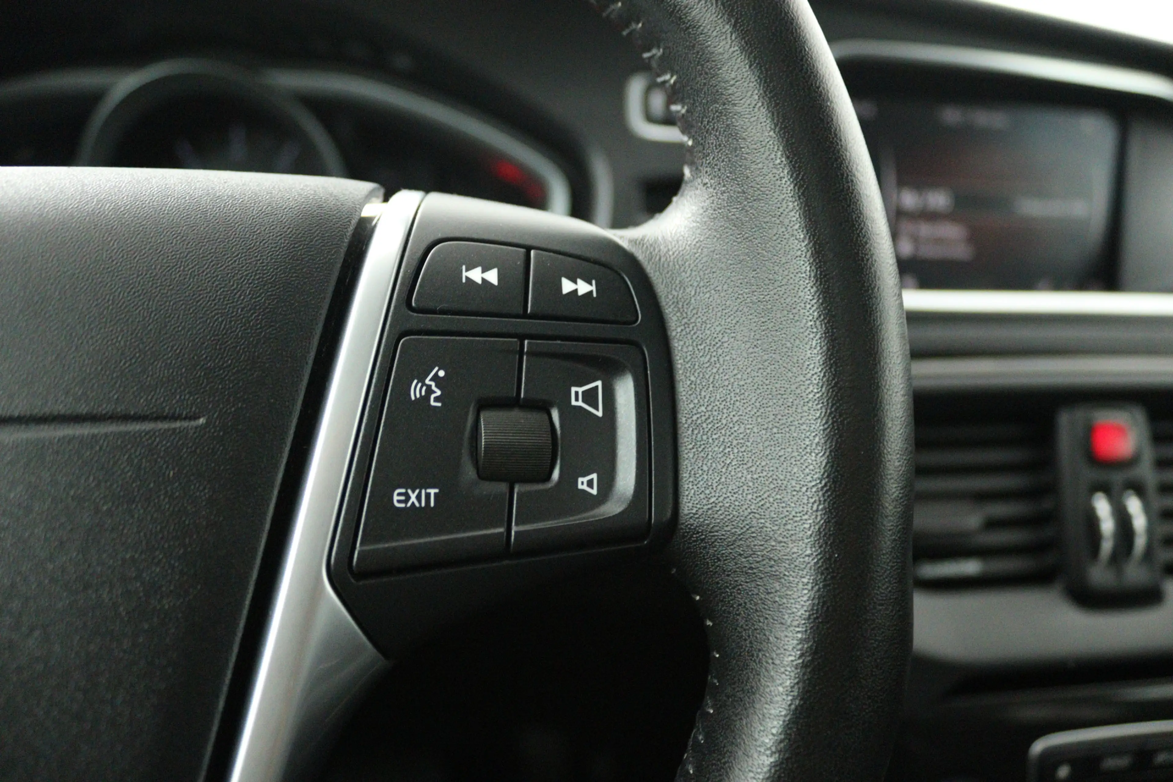 Volvo V40 Cross Country 1.5 T3 Dynamic Edition (PANORAMADAK, STOELVERWARMI — photo 12