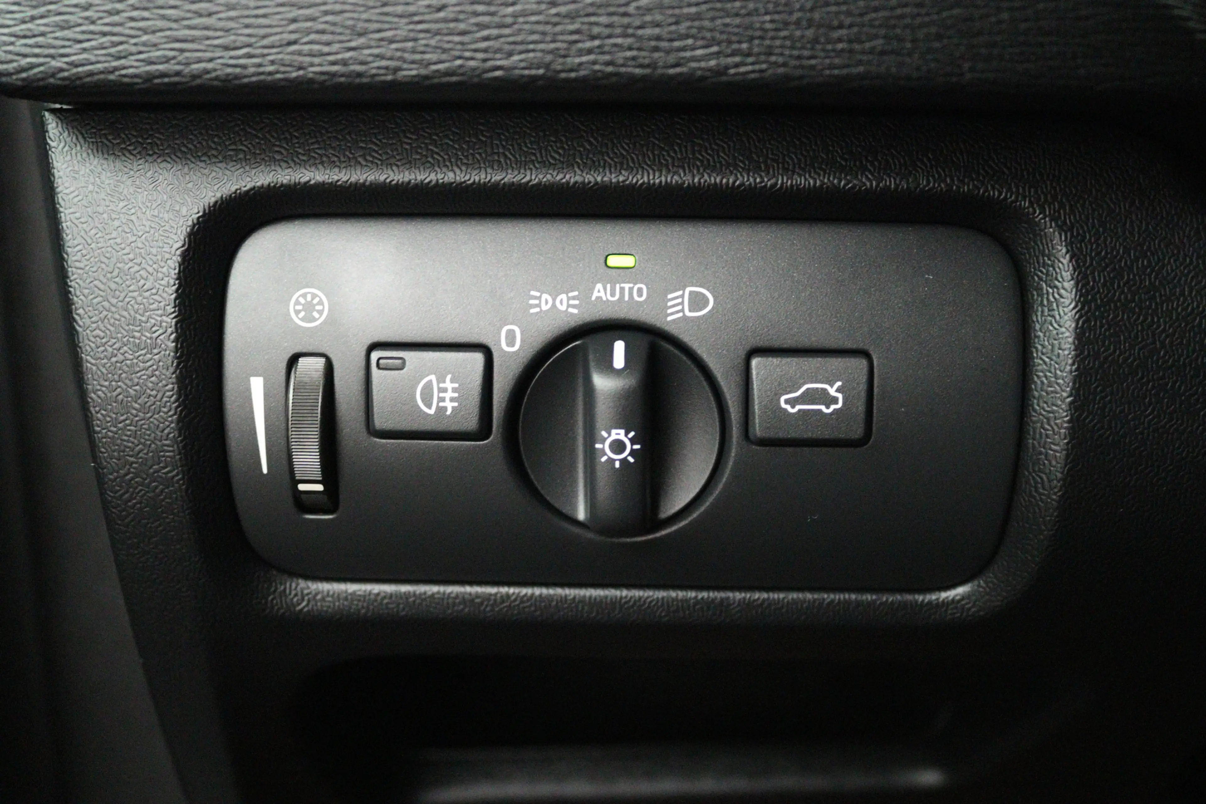 Volvo V40 Cross Country 1.5 T3 Dynamic Edition (PANORAMADAK, STOELVERWARMI — photo 7