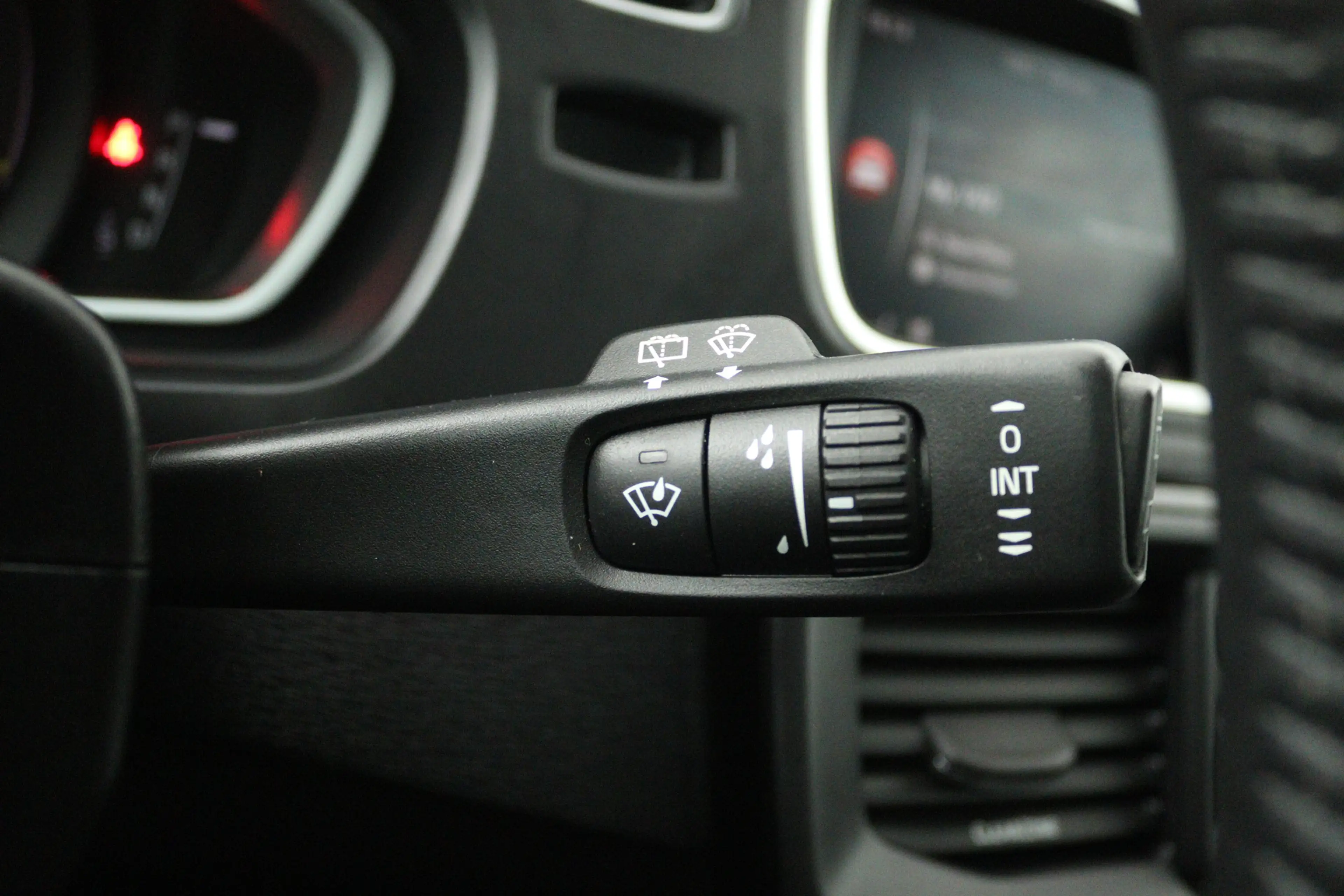 Volvo V40 Cross Country 1.5 T3 Dynamic Edition (PANORAMADAK, STOELVERWARMI — photo 9