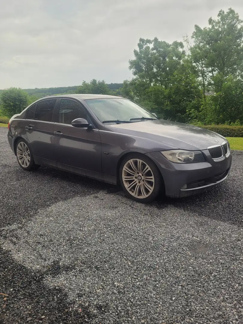BMW 320 d - 1