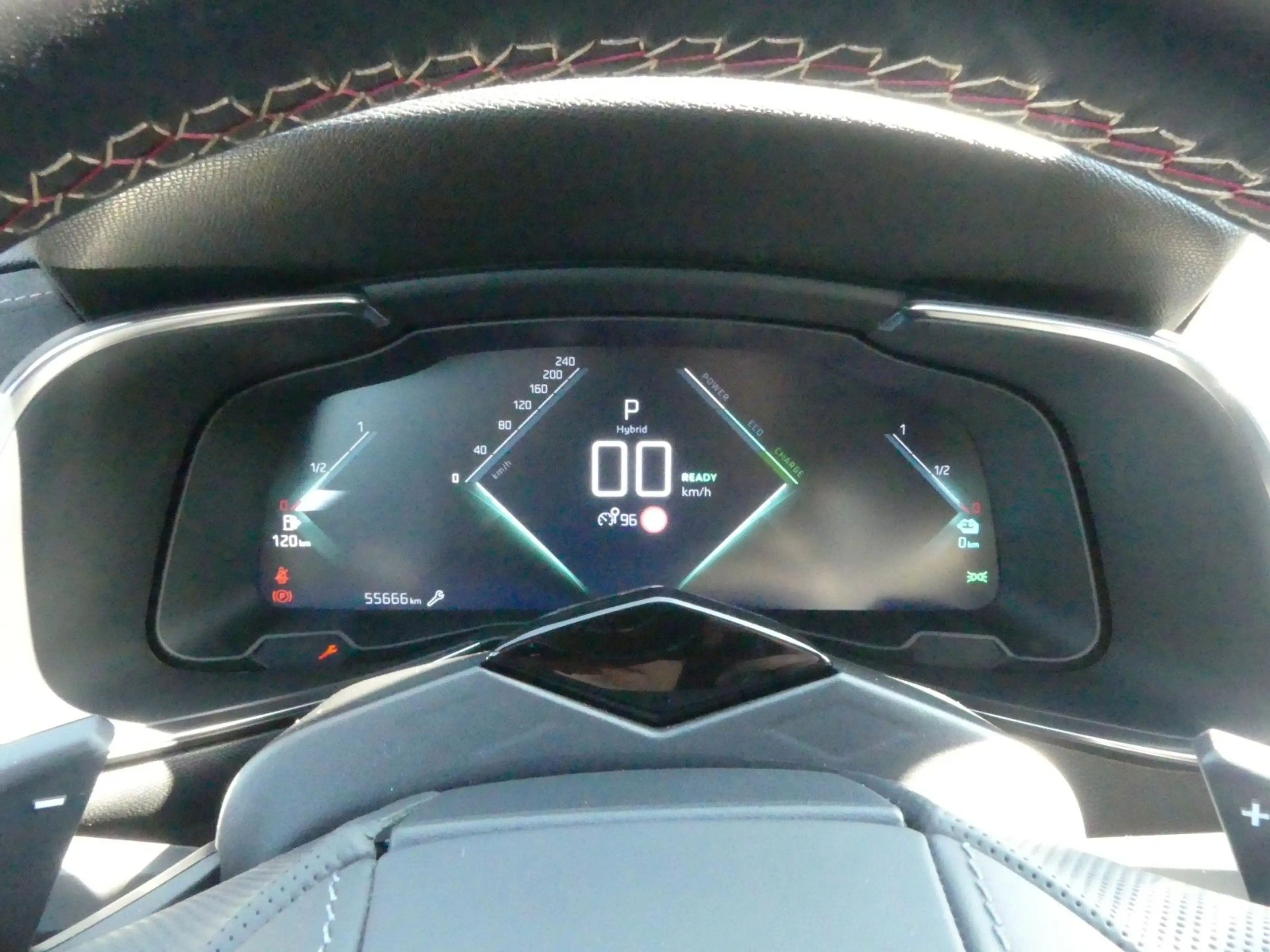 DS Automobiles DS 7 Crossback DS 7 Cross E-Tense 4x4 Perf. + — photo 14