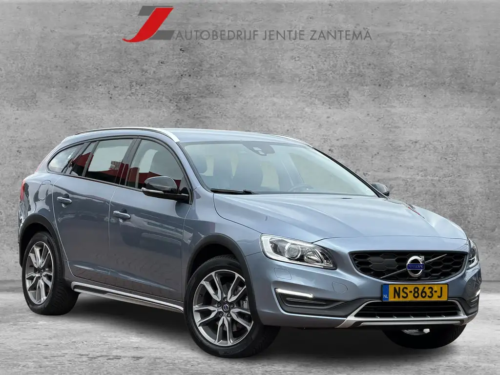 Volvo V60 Cross Country 2017 из Европы — купить под ключ