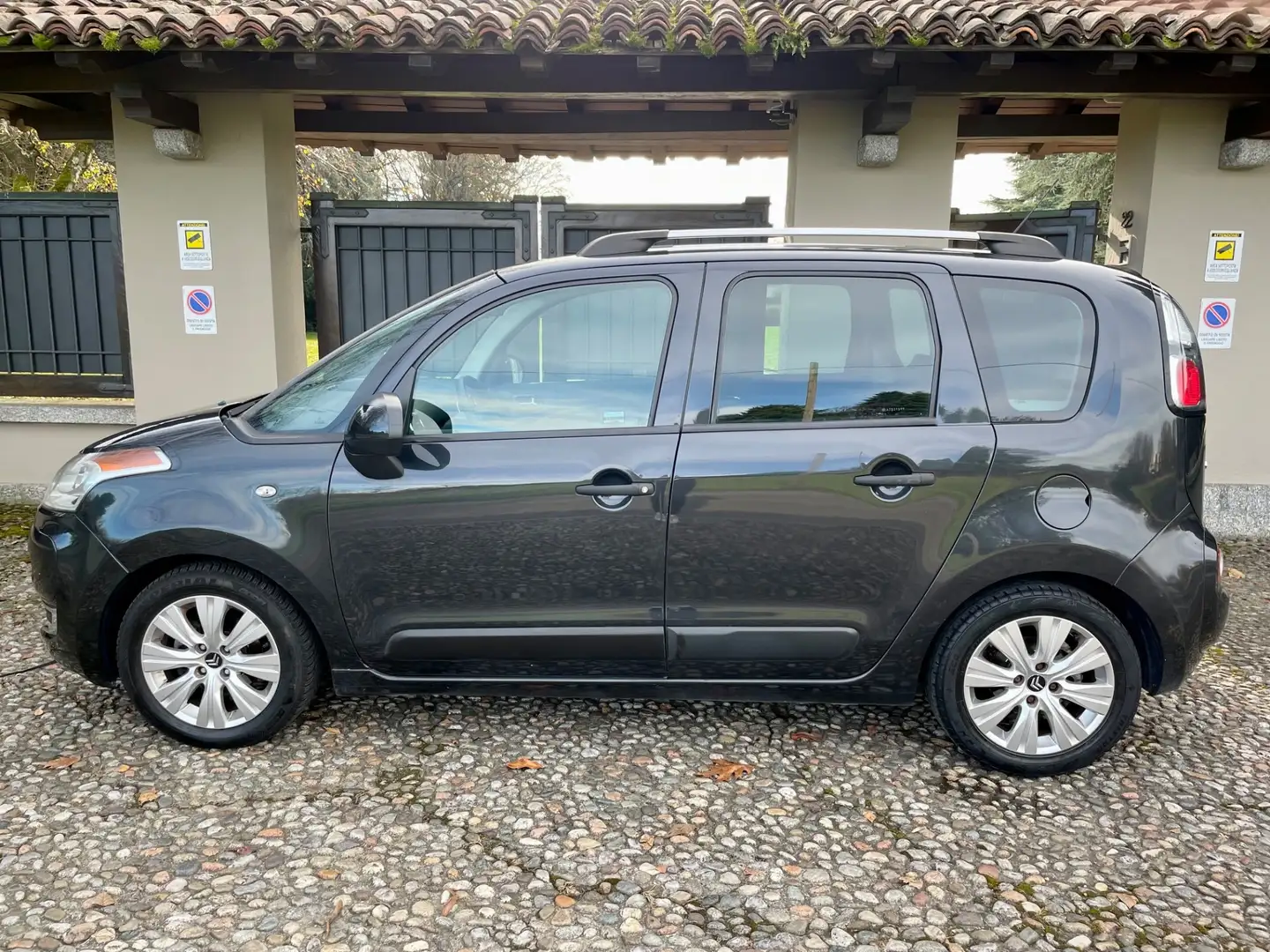 Citroen C3 Picasso C3 Picasso 1.4 VTi 95 Exclusive Style Grigio - 2