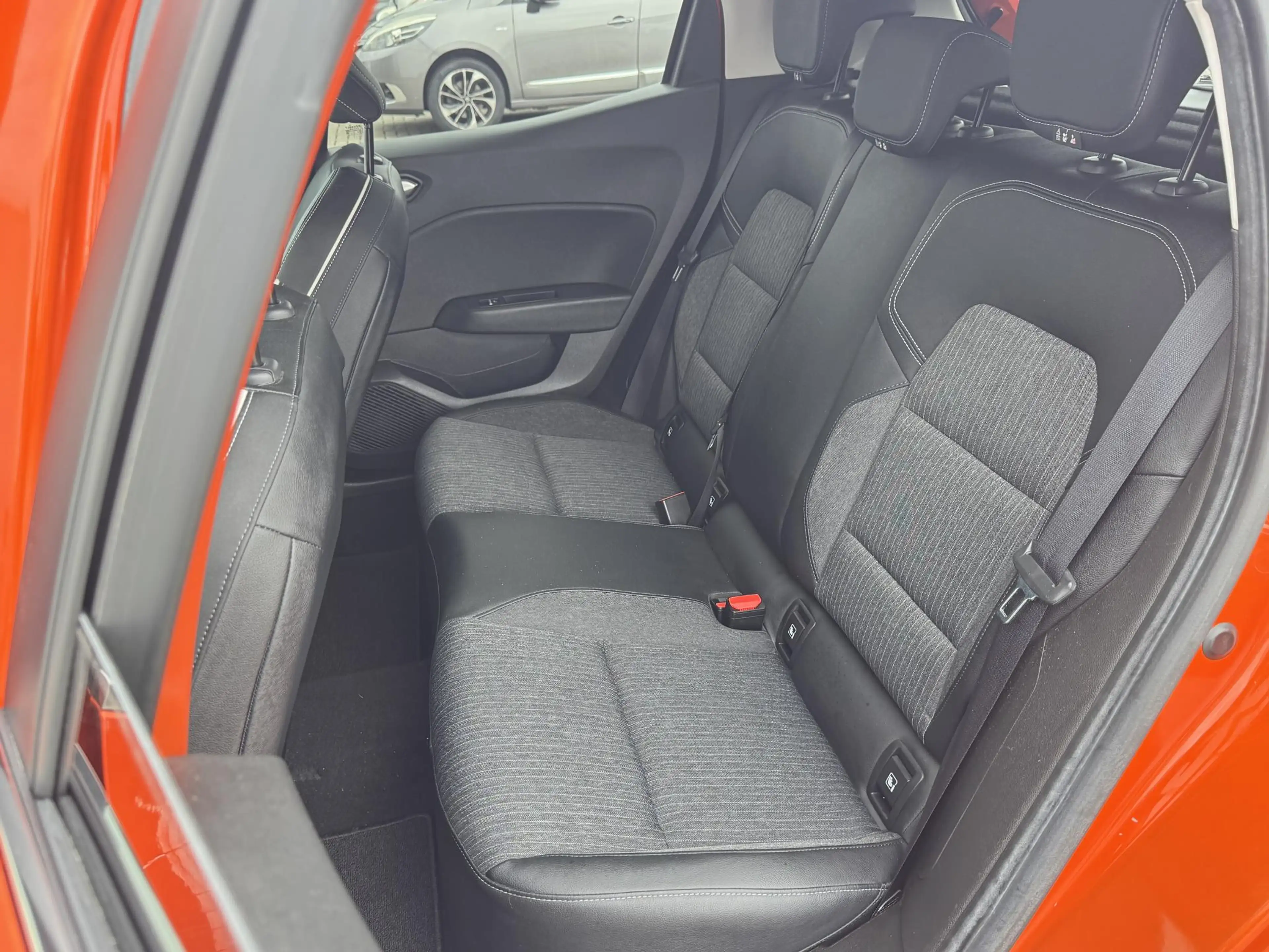Renault Clio 1.0 TCe Intens NL-AUTO | 9.3 INCH SCHERM | PACK ST — photo 29