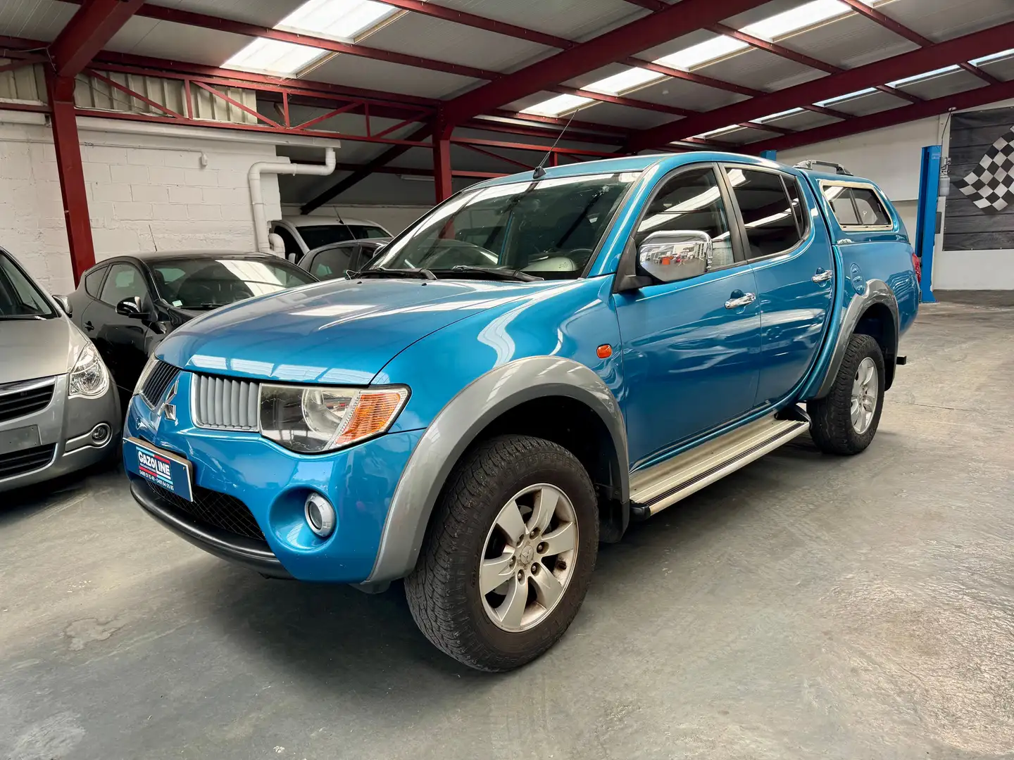Mitsubishi L200 2.5 Tdi " intense" hard top  Belgium Car-pass Bleu - 1