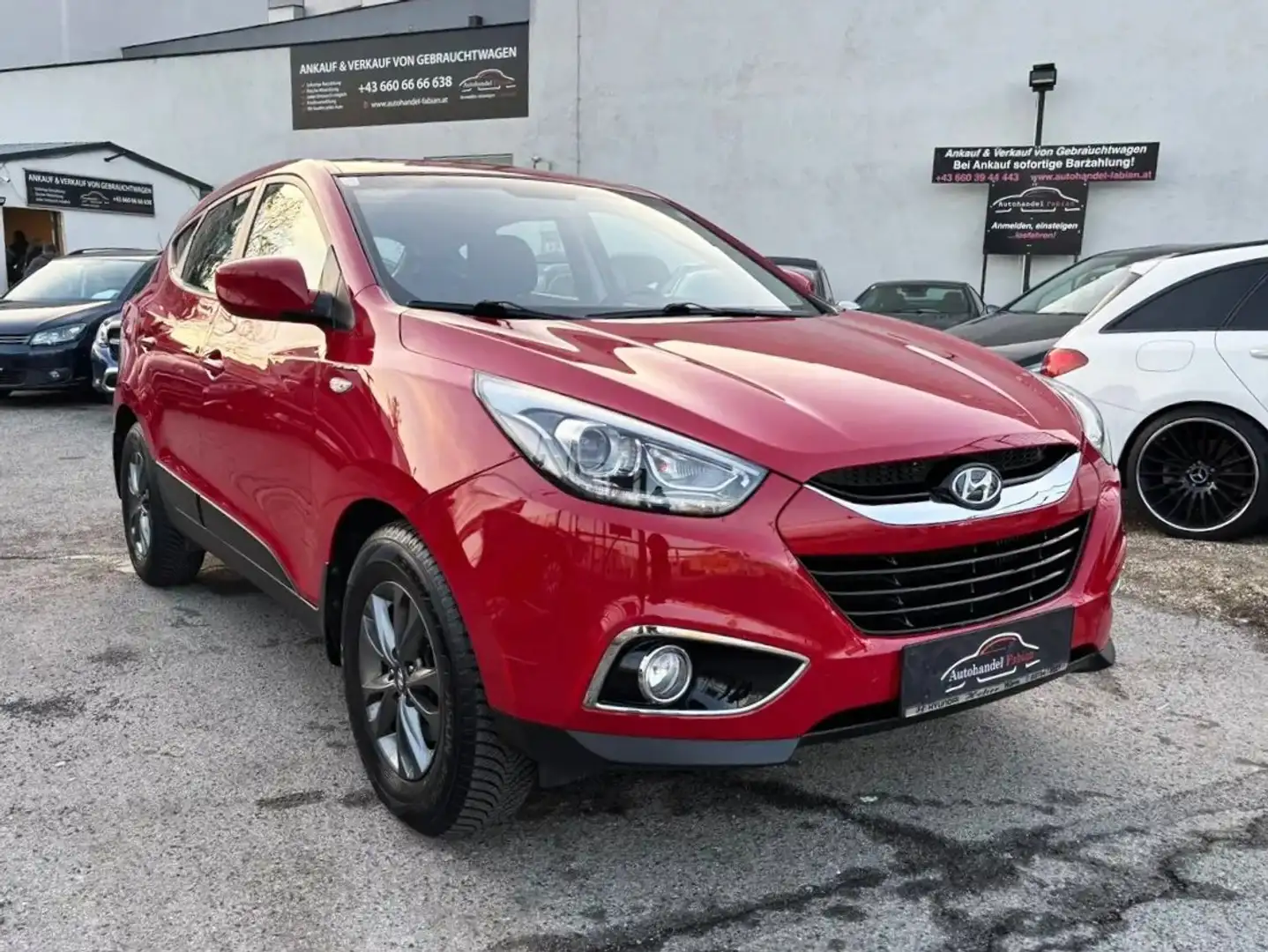 Hyundai iX35 1,7 CRDi Limited Edition PICKERL 04/2027 Sitzheiz Rot - 1
