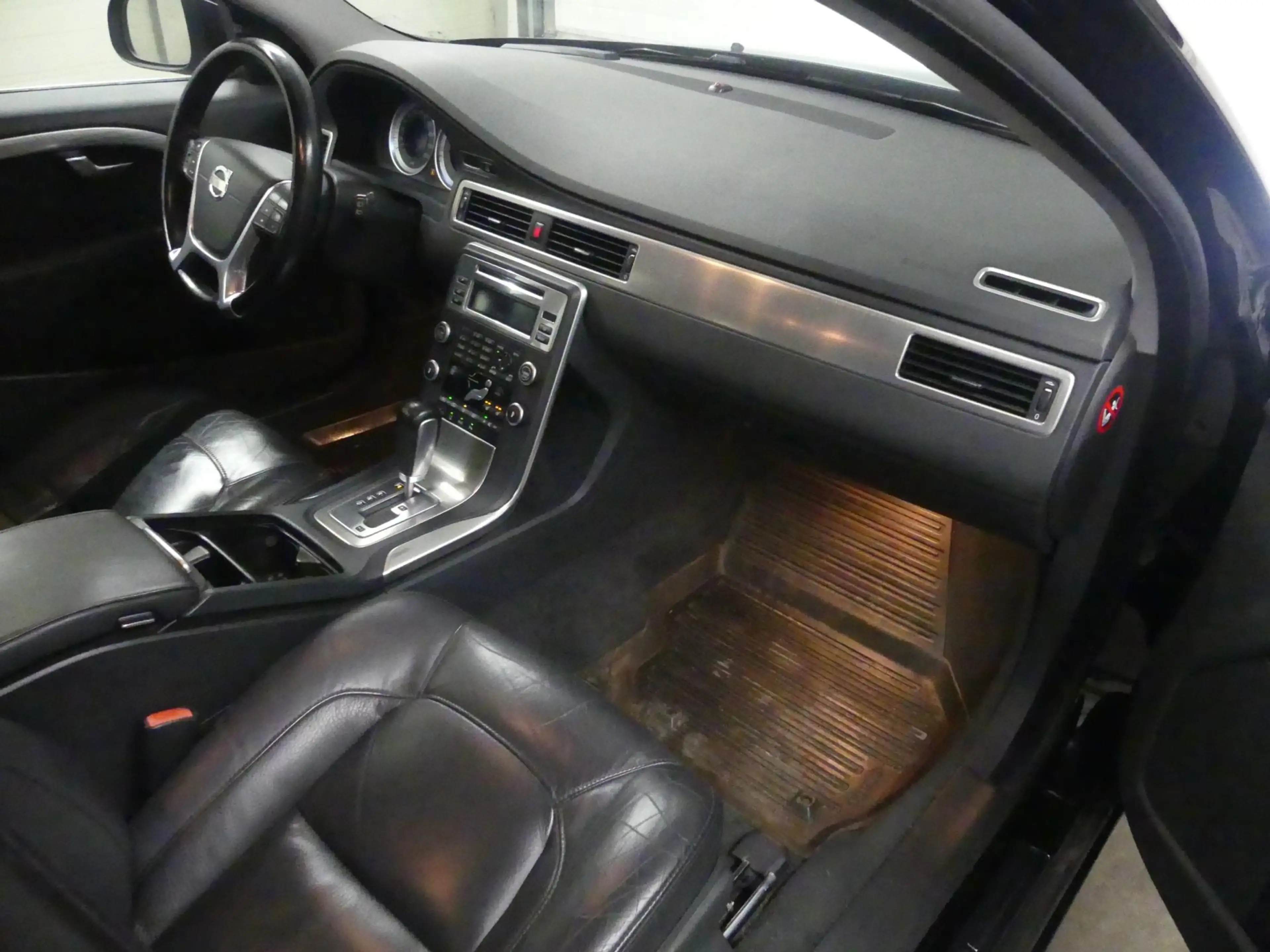 Volvo V70 1.6 T4 Kinetic - Perfect Onderhouden! - Trekhaak — photo 11