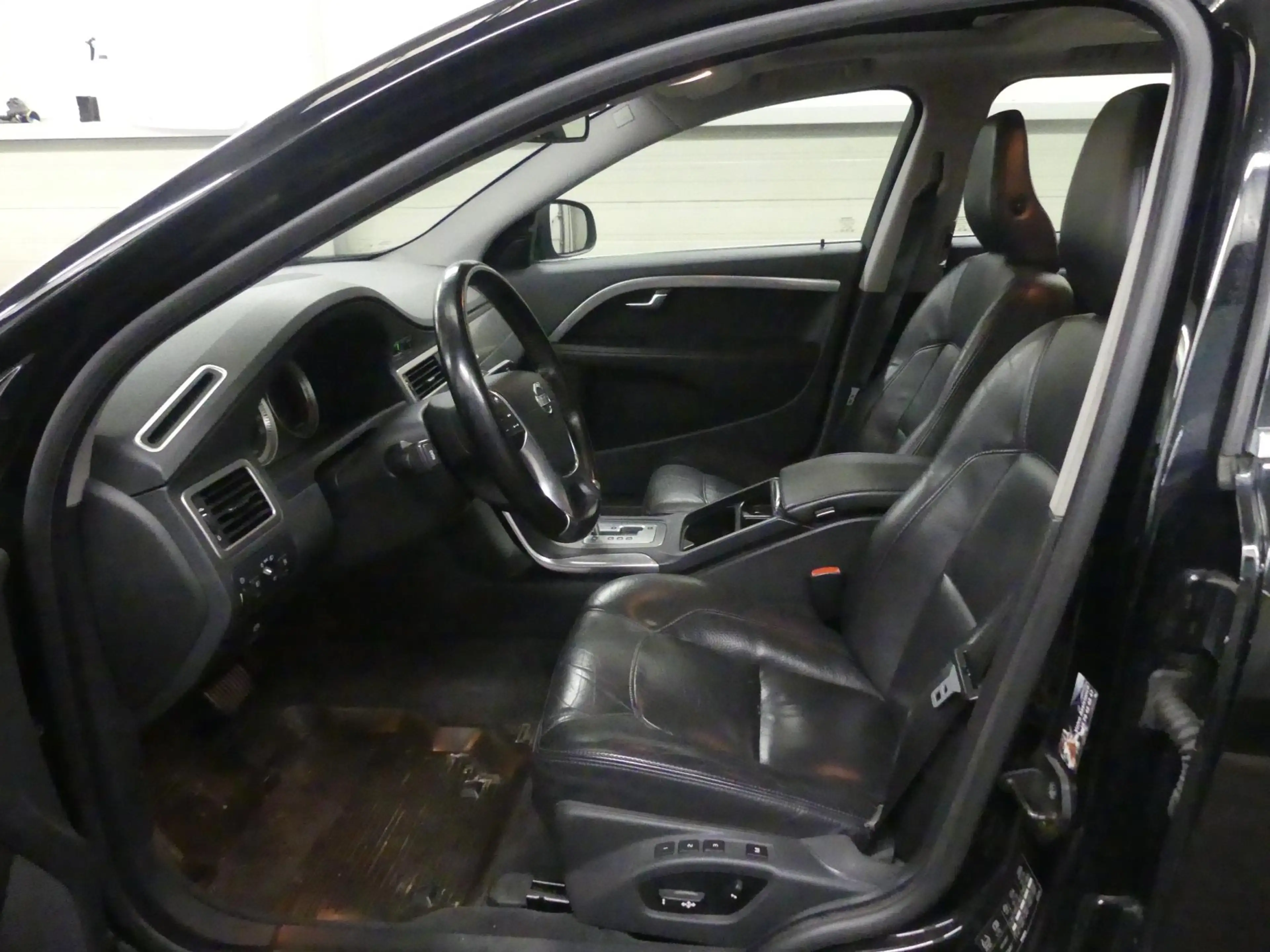 Volvo V70 1.6 T4 Kinetic - Perfect Onderhouden! - Trekhaak — photo 2