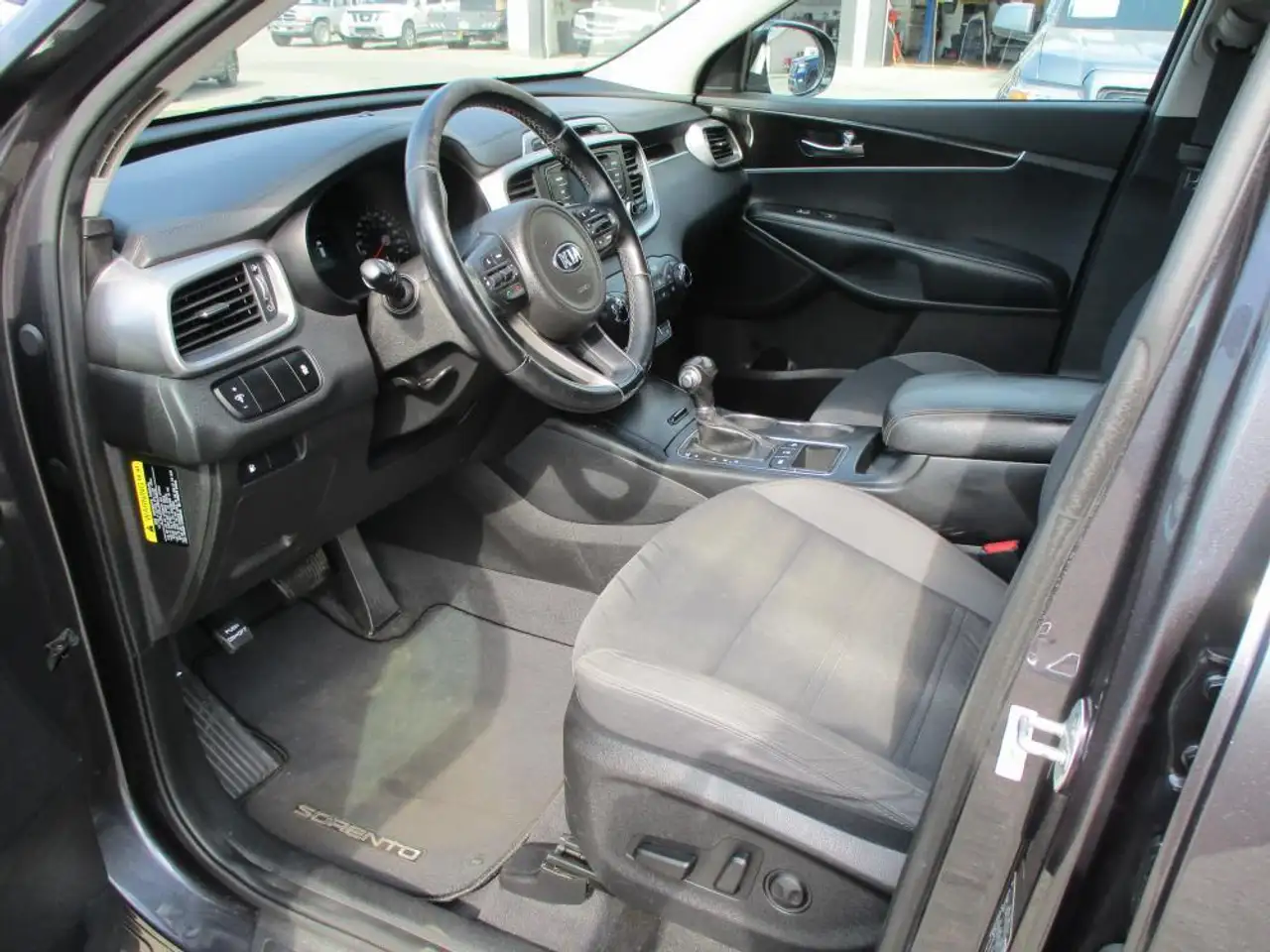 Kia Sorento снимка Kia Sorento