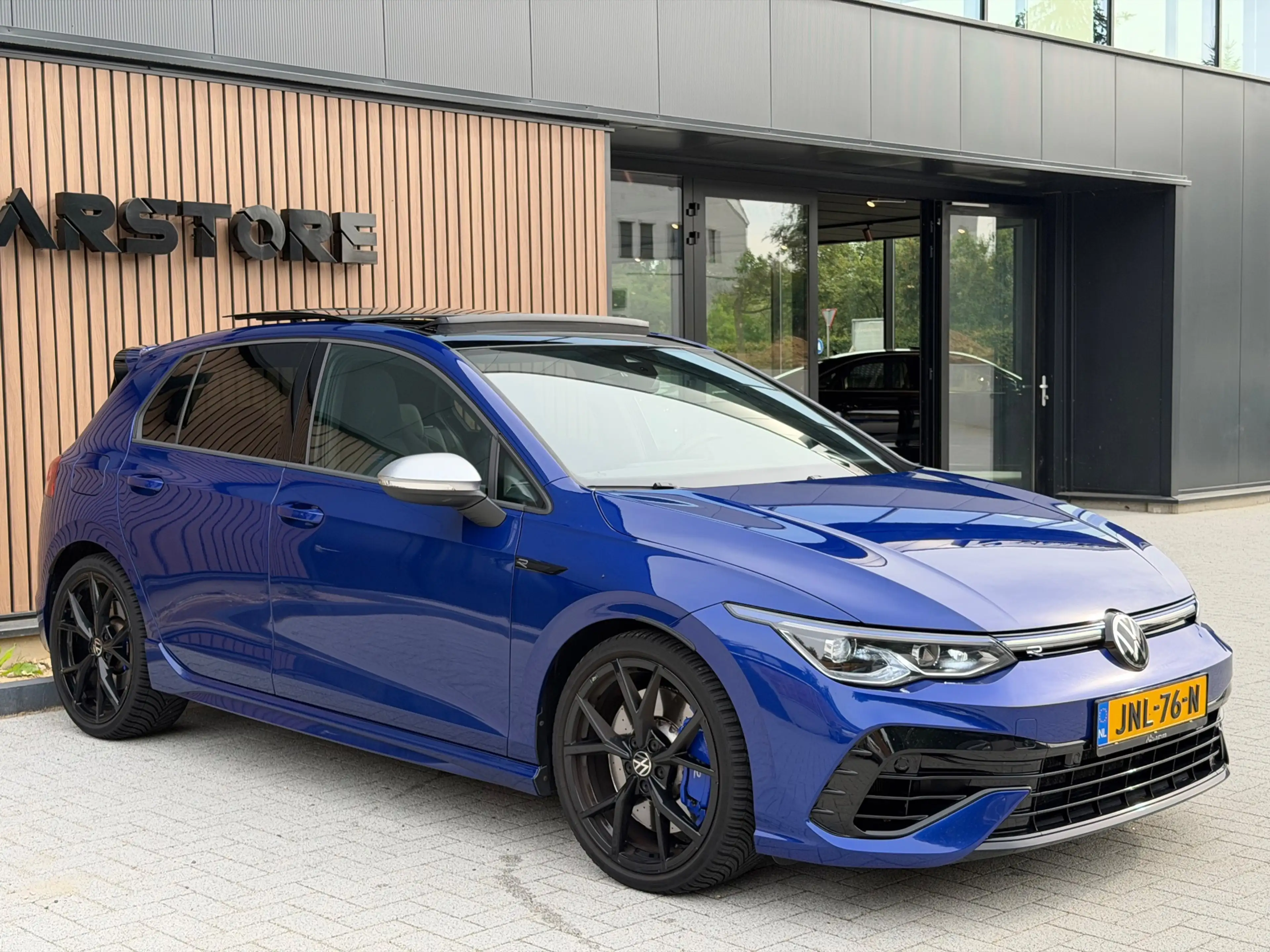 Volkswagen Golf 2.0 TSI R 4Motion 320PK PANO CAMERA STOELVERWARMIN — photo 4