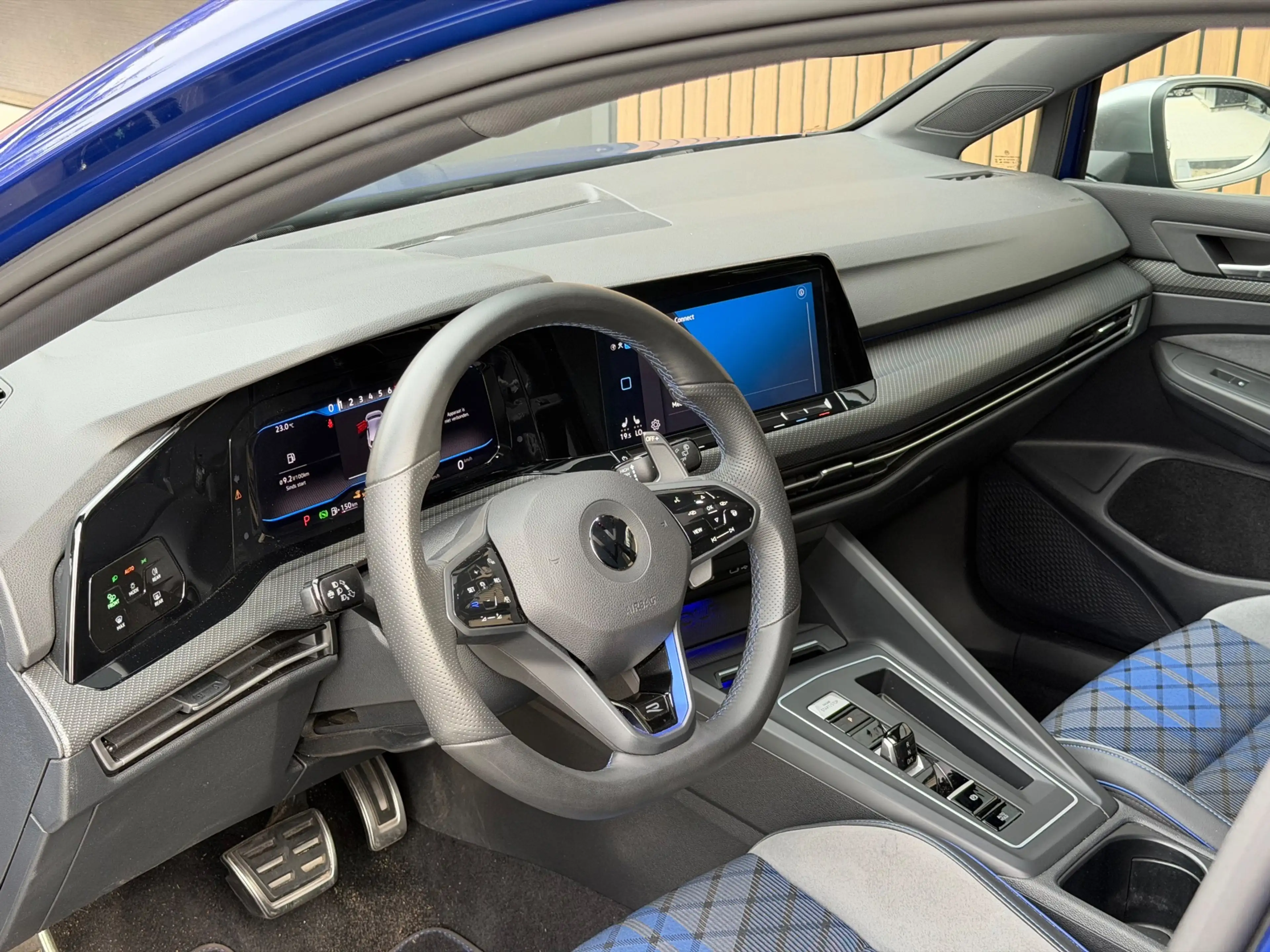 Volkswagen Golf 2.0 TSI R 4Motion 320PK PANO CAMERA STOELVERWARMIN — photo 15