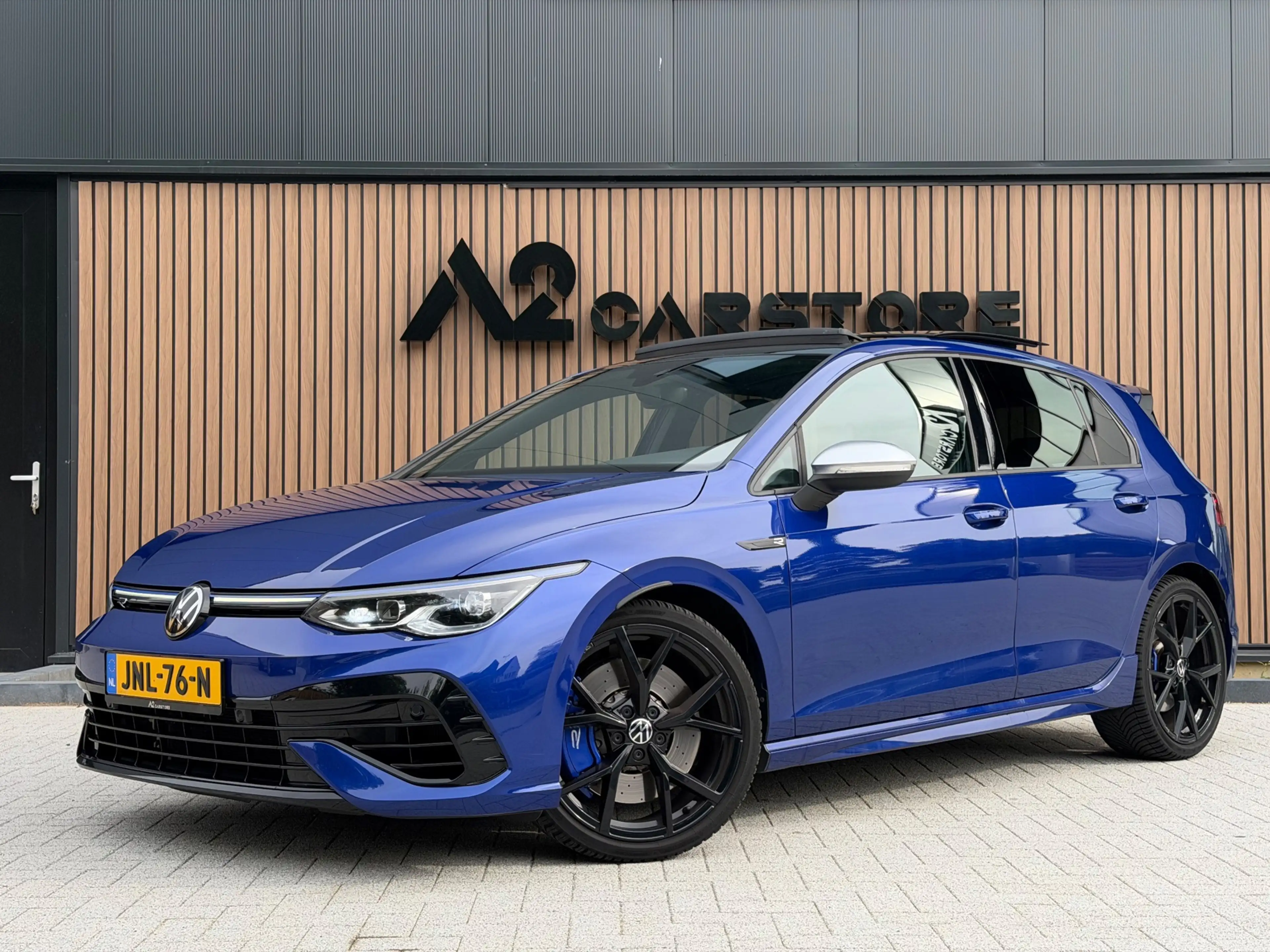 Volkswagen Golf 2.0 TSI R 4Motion 320PK PANO CAMERA STOELVERWARMIN — photo 2