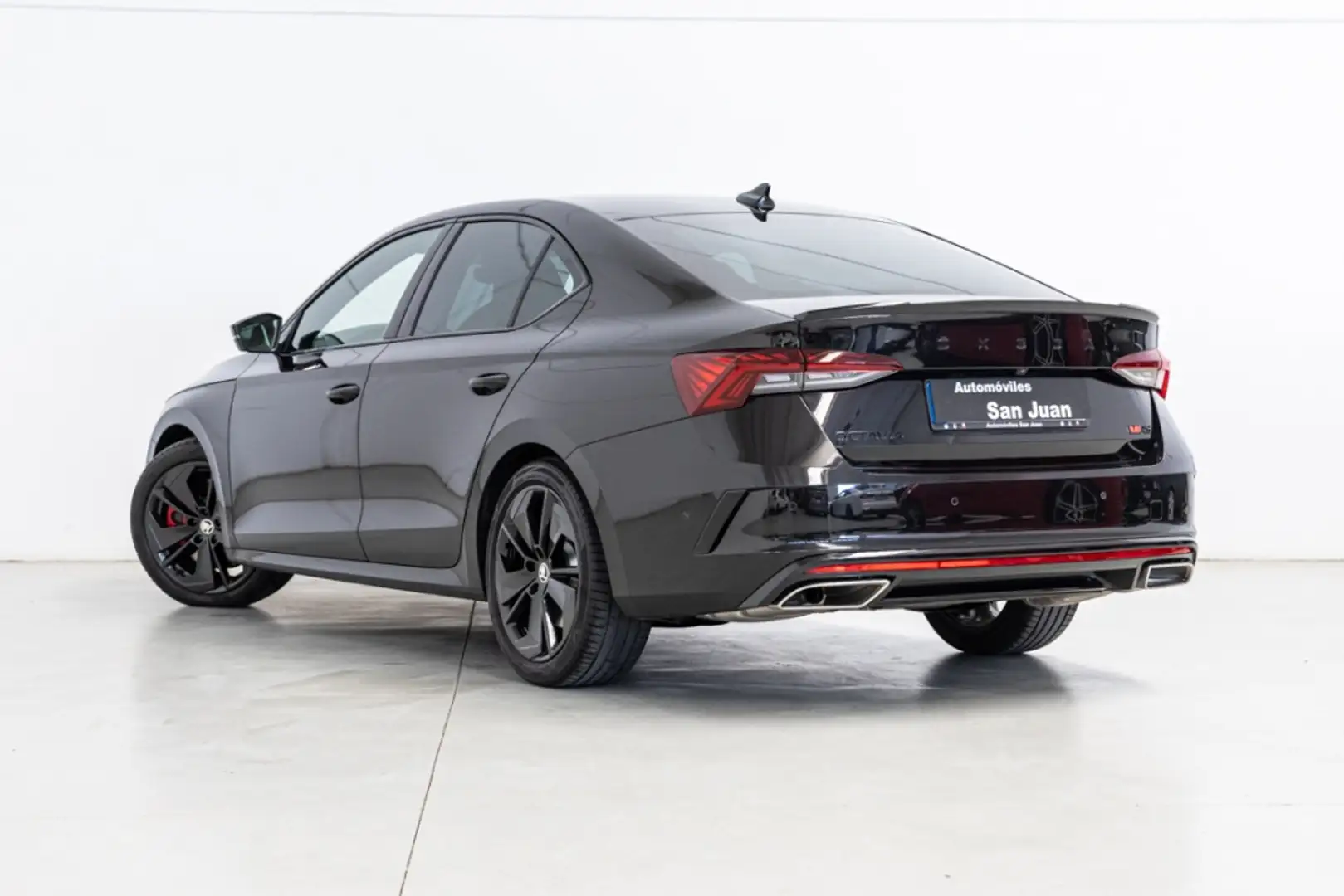 Skoda Octavia 2.0 TSI RS DSG 180kW Negro - 2