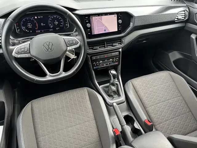 Volkswagen T-Cross view 10