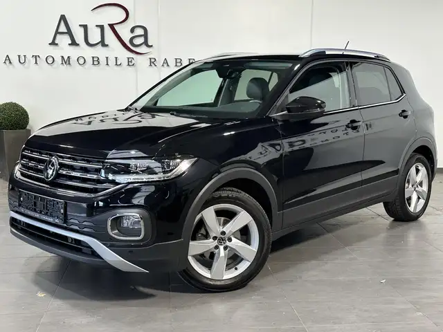 Volkswagen T-Cross view 2