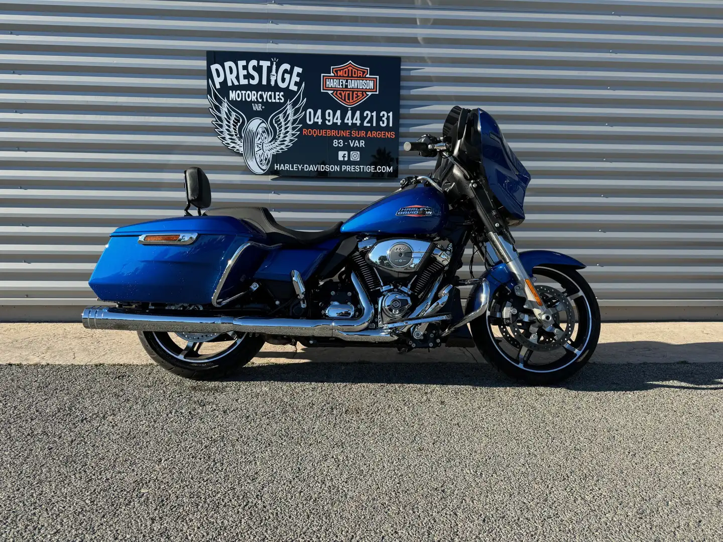 Harley-Davidson Street Glide Blau - 2