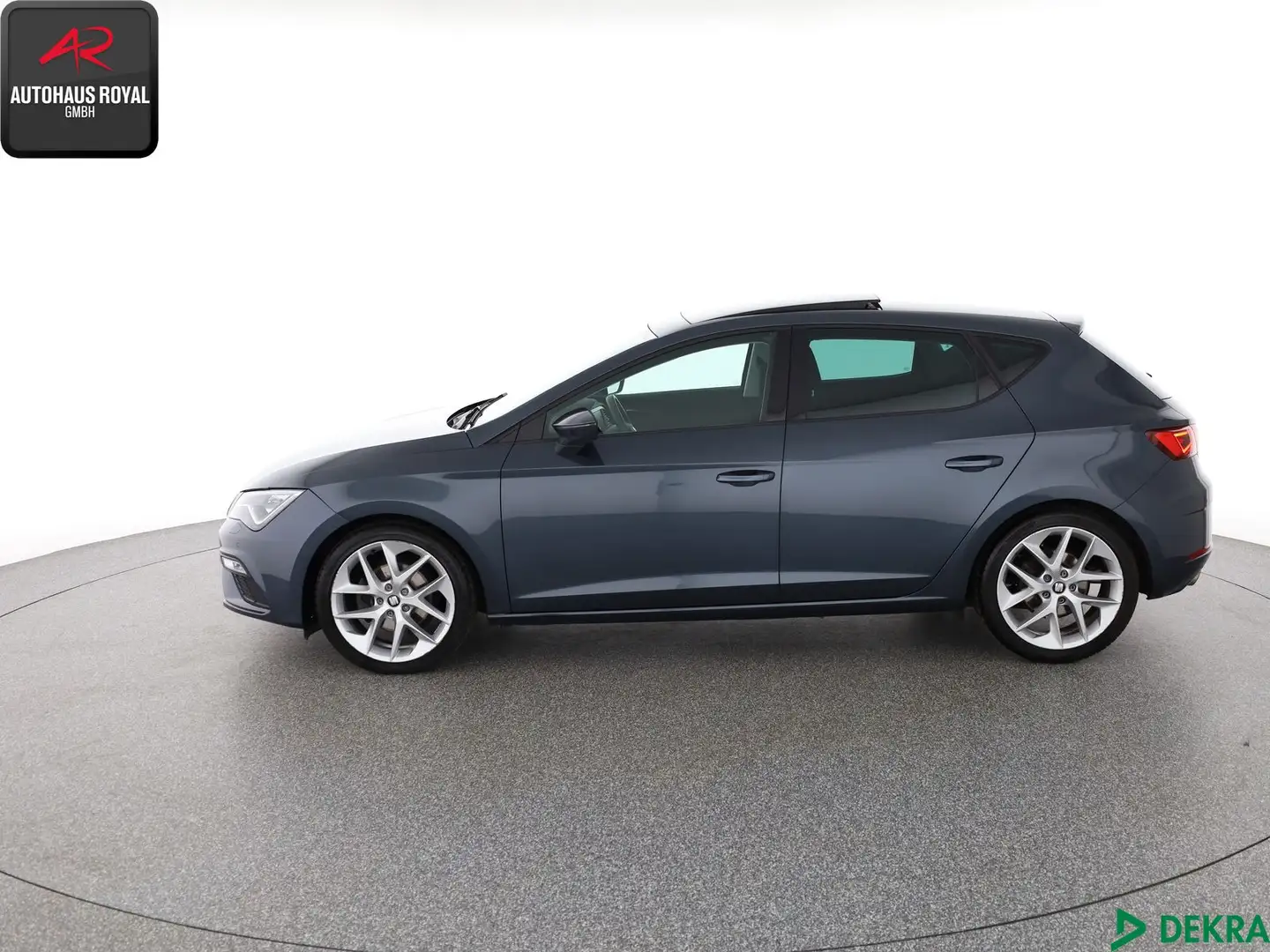 SEAT Leon Leon 1.5 TSI FR LINE PANO,BEATS,KEYLESS,KAMERA Grau - 2