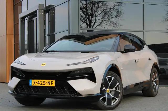 Lotus Eletre EDS 450 4WD 112 kWh