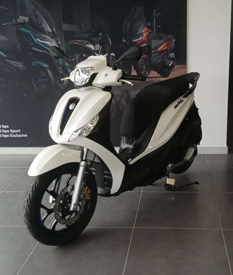 Piaggio Medley 125 "i-get"  sport EURO 5 +- NUOVO IN PRONTA CONSEGNA!