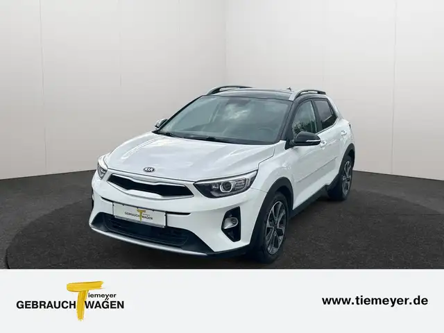 2018 Kia Stonic in White for sale