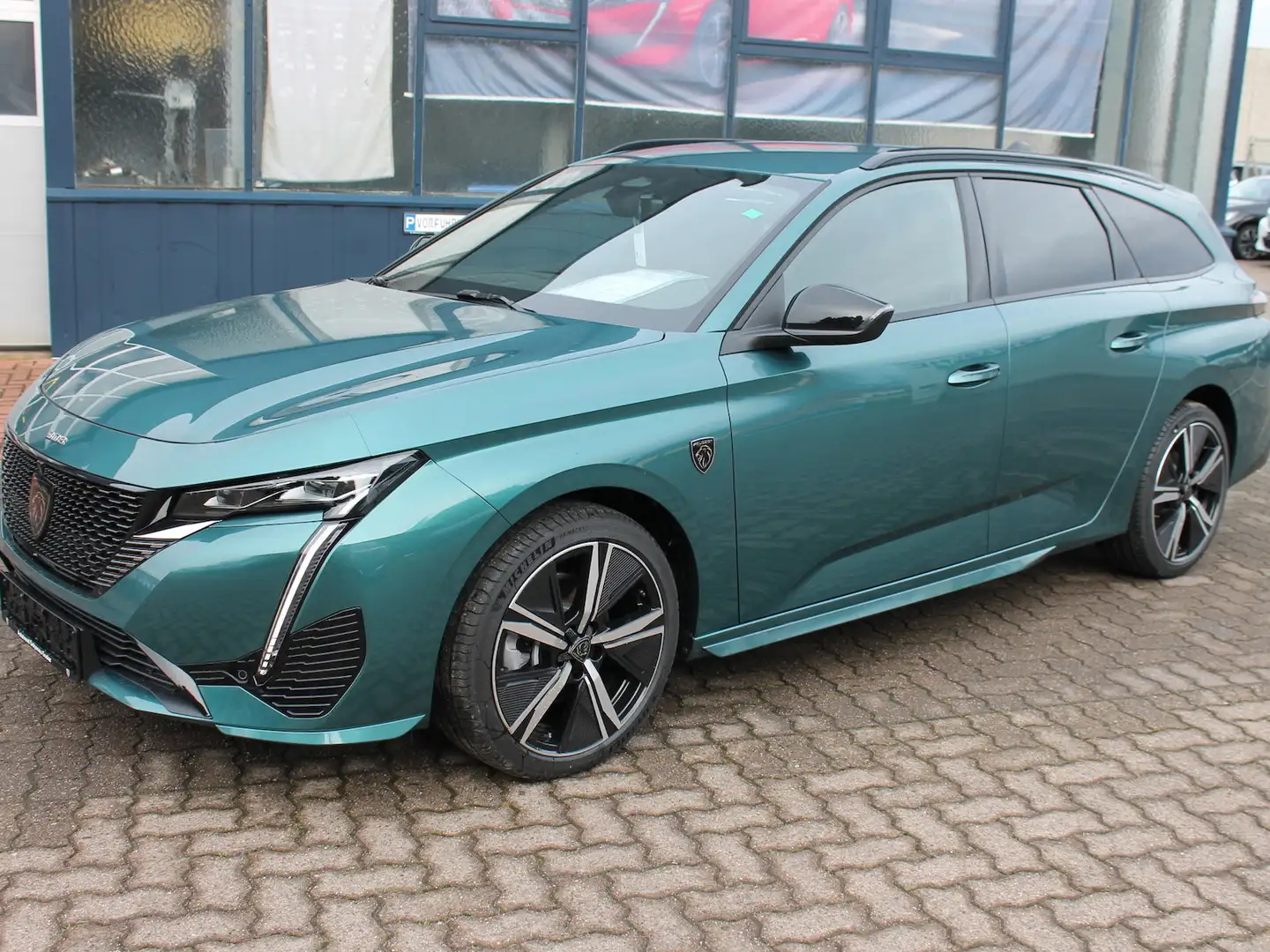 Peugeot 308 SW GT Blue HDI 130 EAT8 Navi/ 18 LM Blau - 1